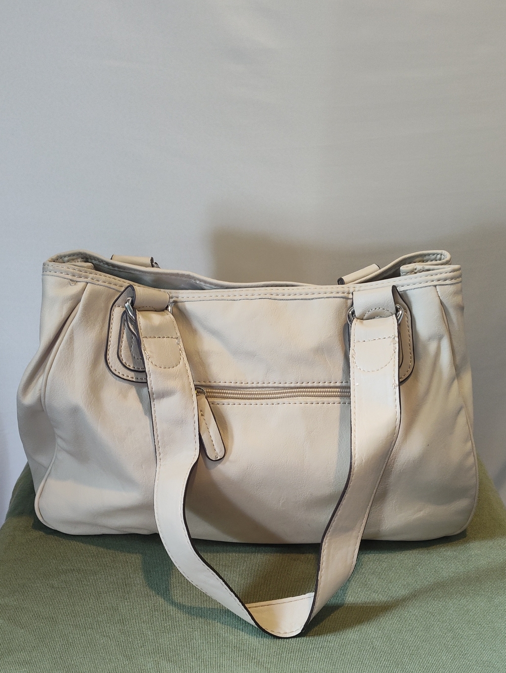 Tyler Rodan, Shell Color, LG Satchel - Picture 2 of 9